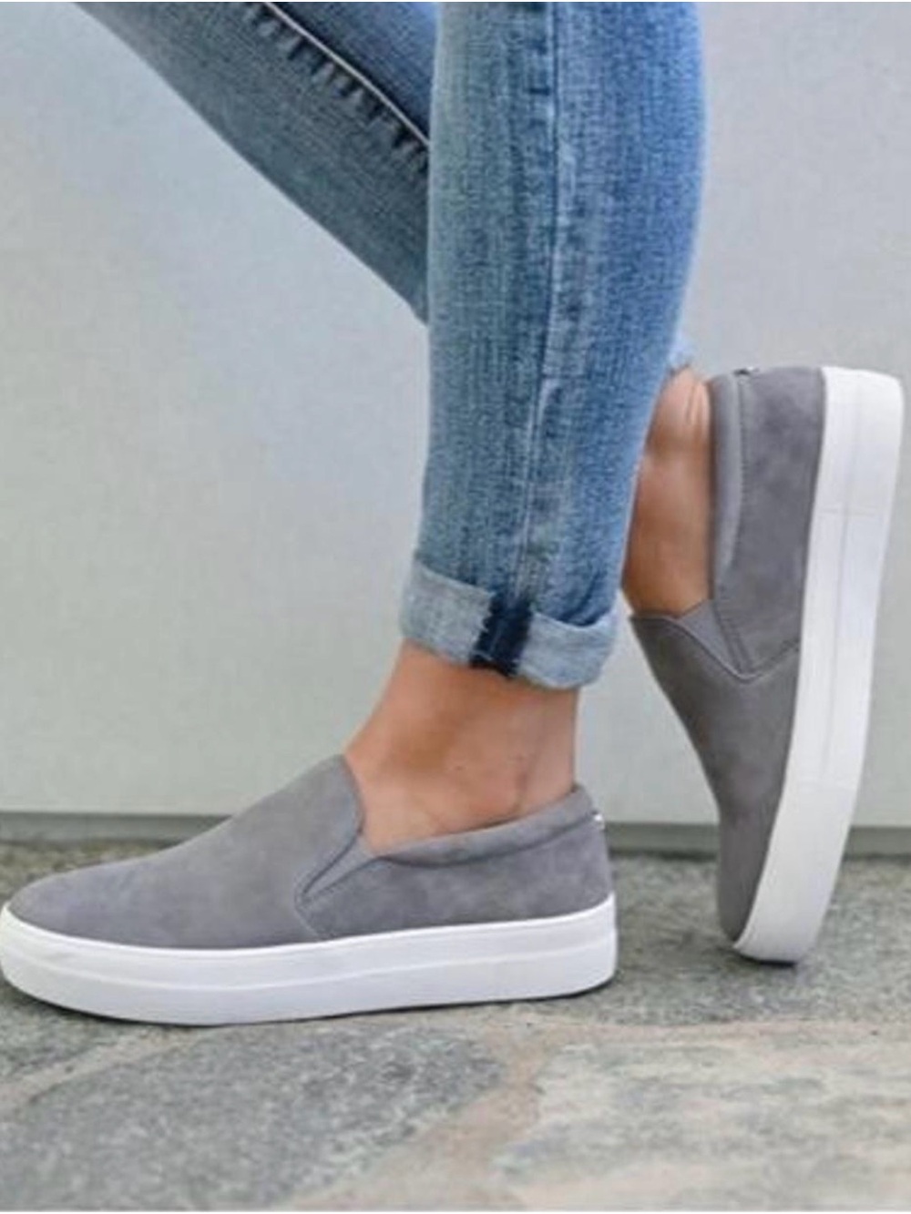 Women's Steve Madden leather Upper Gray Slip-On Platform Sneakers size 9